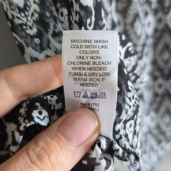 NWOT Maurice's Black & White Two Tone Flyaway Aztec Vest Sleeveless Cover Up - Picture 6 of 6